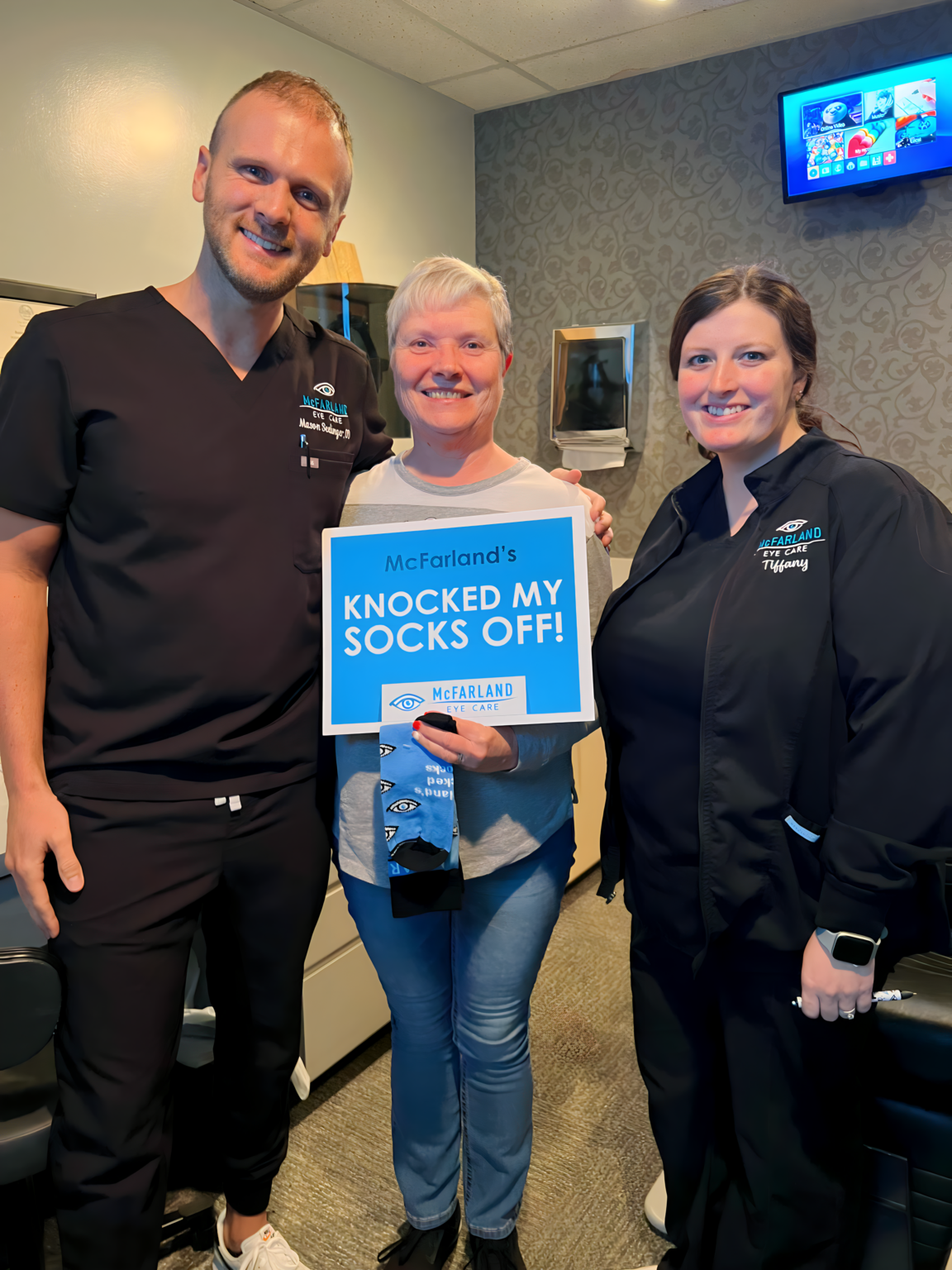 Detailed Little Rock Eye Care Background for Desktop Detailed Little Rock Eye Care Background for Desktop